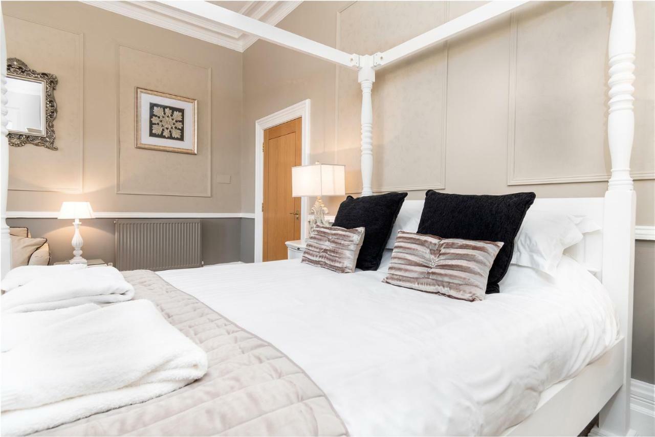 Lansdowne House With Private Car Park Hotel Llandudno Bagian luar foto