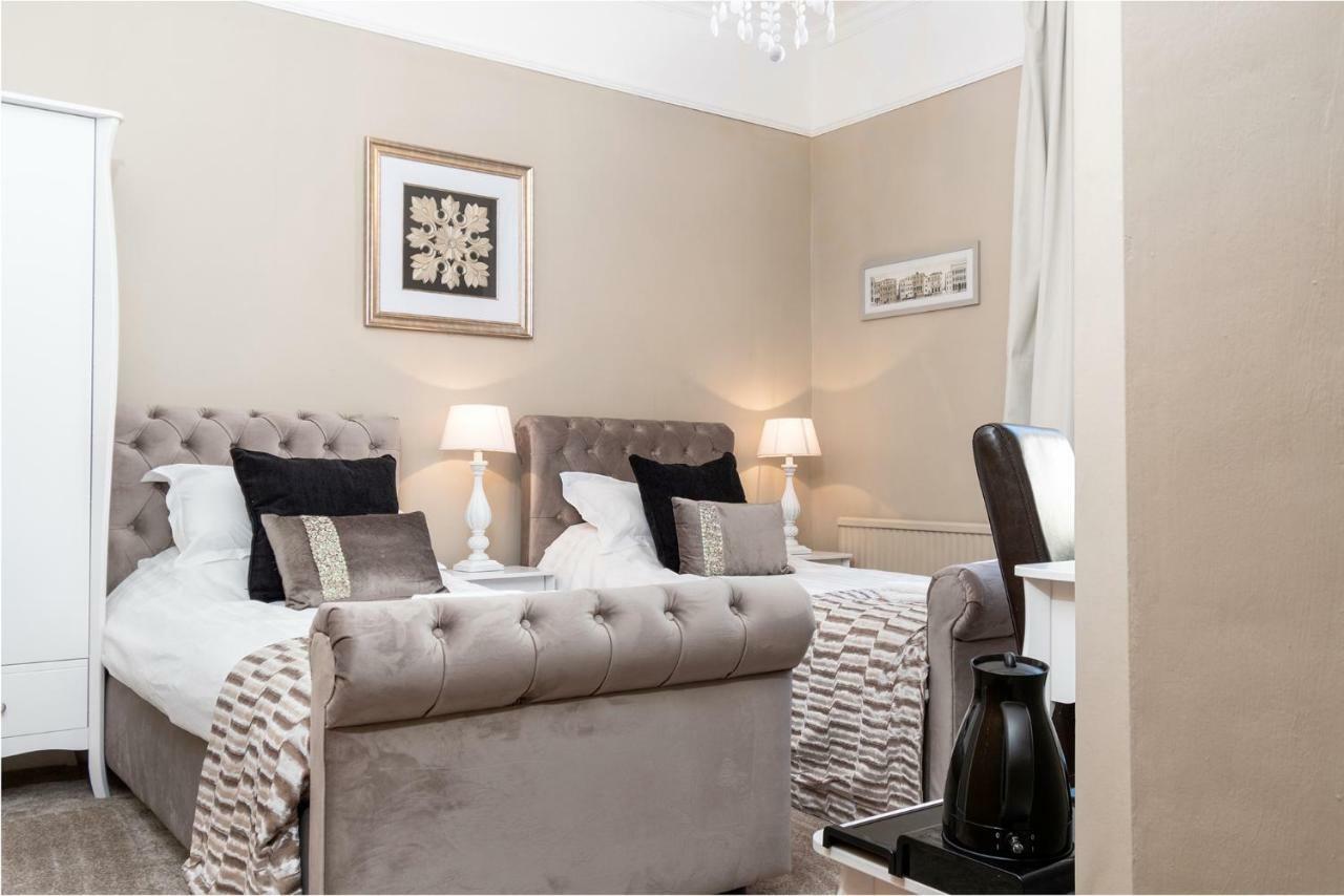 Lansdowne House With Private Car Park Hotel Llandudno Bagian luar foto