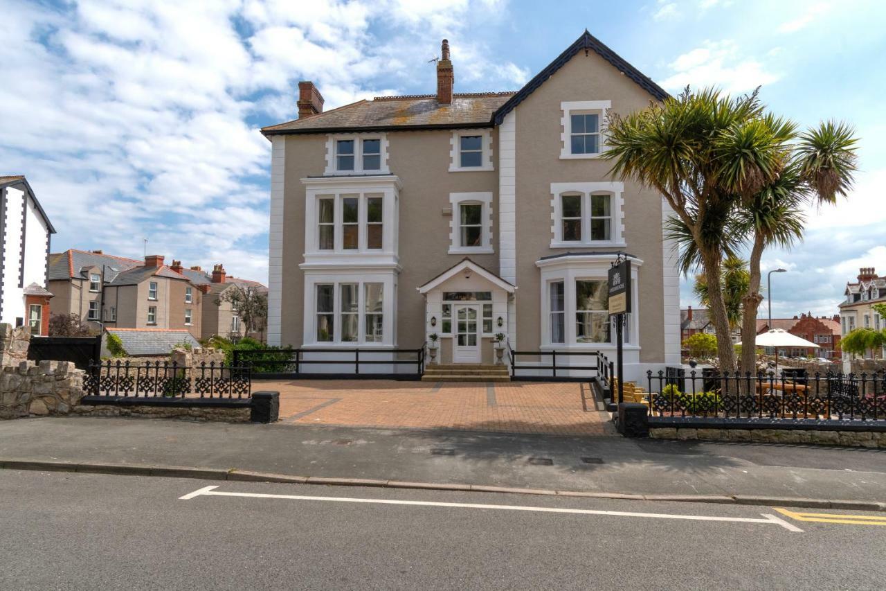 Lansdowne House With Private Car Park Hotel Llandudno Bagian luar foto