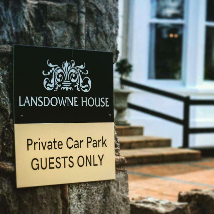 Lansdowne House With Private Car Park Hotel Llandudno Bagian luar foto