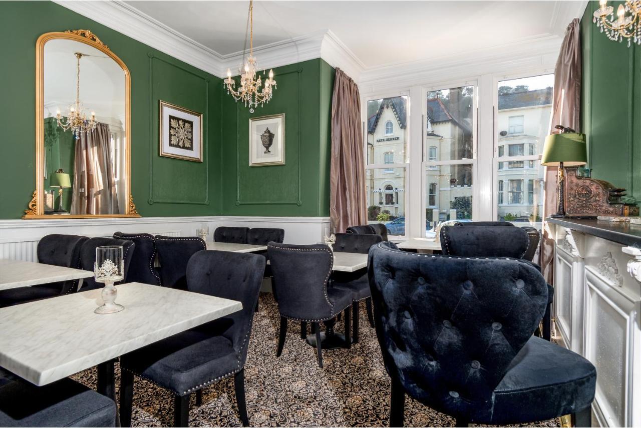 Lansdowne House With Private Car Park Hotel Llandudno Bagian luar foto